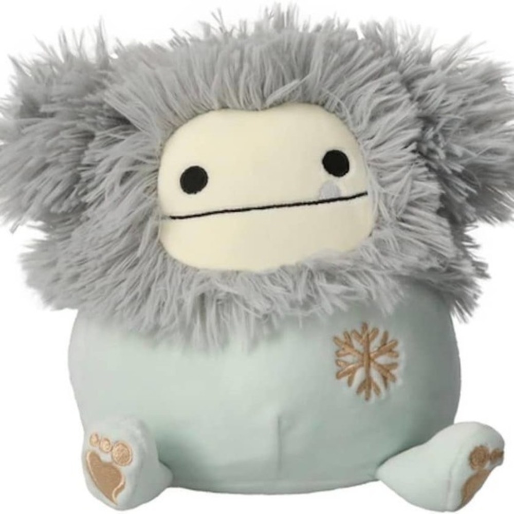 NWT Evita The Bigfoot 7" Squishmallow Holiday 2022